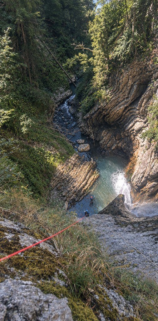 Vue plongeante sur une vasque du Chinaillon